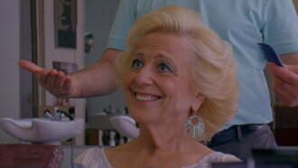 Maison du Bonheur Trailer