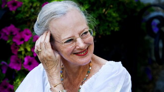 Margrethe II - Hele Danmarks Dronning Trailer
