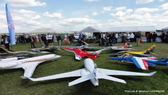 Meeting La FERTE-ALAIS 2003/2004 Trailer