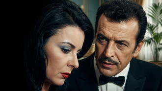 Menekşe Gözler Trailer