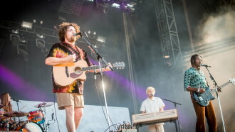 Metronomy en concert aux Vieilles Charrues Trailer