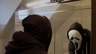 Mirror, Mirror Trailer