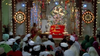 Mosambi Narangi Trailer