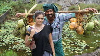 Mullamottum Munthiricharum Trailer