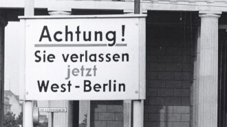 Nedtælling til 1961 - Opførelsen af Berlinmuren Trailer