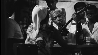 Nelson Cavaquinho Trailer