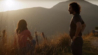 Neve Trailer