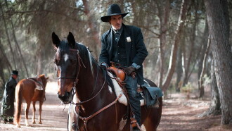 Nubes Rojas Trailer