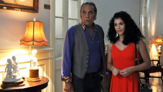 Oscuros Amores Trailer