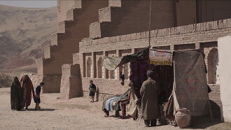 Pair of Shoes Trailer
