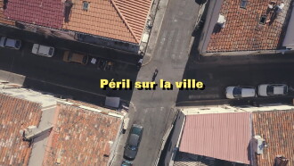 Péril sur la ville Trailer