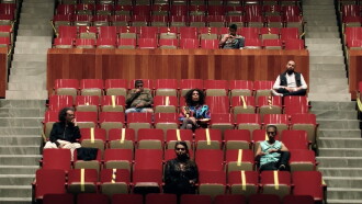 Permanencia voluntaria Trailer