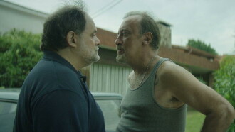 Perros Trailer