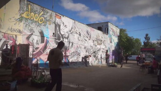 Pied de biche Trailer