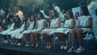 Piena di grazia Trailer