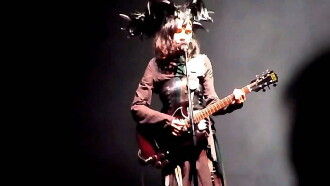 PJ Harvey in Concert - Paris 2011 Trailer