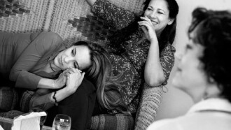 ¿Por qué lloran mis amigas? Trailer
