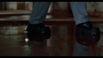 Por si vuelves... Trailer