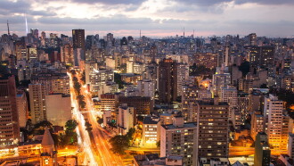 Por Trás Do App Trailer