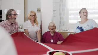 Problemfall Demenz - Neue Wege in der Pflege Trailer