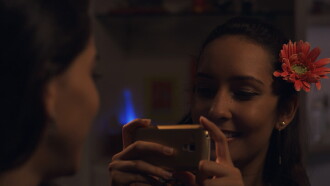 Quando as Coisas se Desmancham Trailer