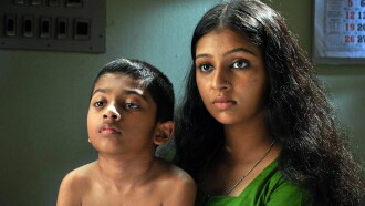 Raghuvinte Swantham Raziya Trailer