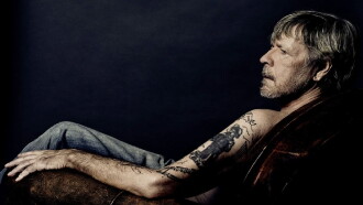 Renaud - Toujours debout Trailer