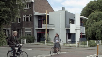 Rietveld Houses: A piece of furniture to live in Trailer