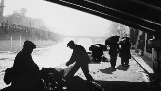 Roger Schall, the man with Rolleiflex Trailer