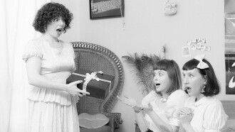 Romy & Laure... and the Mystery of the Enchanted Plug Trailer