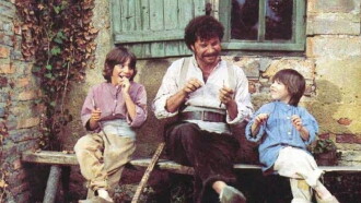Rouget le braconnier Trailer