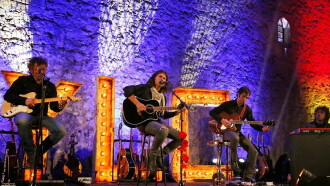 Rulo y la contrabanda - Una noche en el castillo Trailer