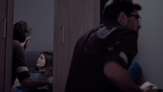 Sana y salva Trailer