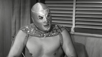 Santo vs. the She-Wolves Trailer