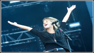 Selah Sue - Concert aux Vieilles Charrues Trailer