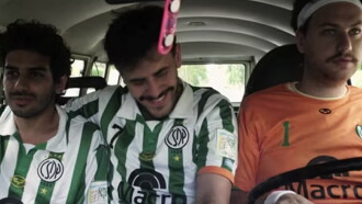Sobre la hora Trailer