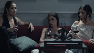 Solteras Indisponibles Trailer