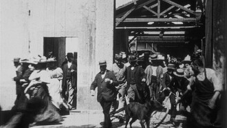 Sortie d'usine, [III] Trailer