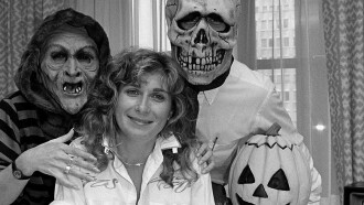 Stand Alone: The Making of Halloween III: Season of the Witch Trailer