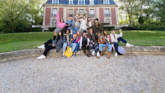 Star Academy : après la vie de château Trailer