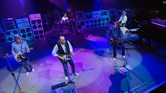 Status Quo - Famous In the Last Century Trailer