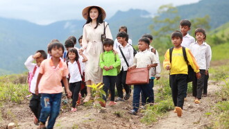 Sứ Mệnh Trái Tim Trailer