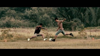 Sút Trailer