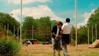 Tarde de Perros Trailer