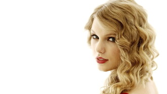 Taylor Swift: America's Sweetheart Trailer