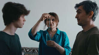 Tell her everything is fine Trailer