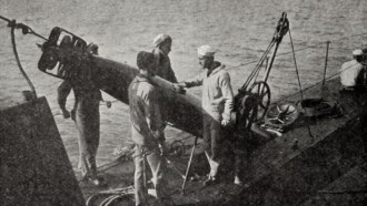 The Hero of Submarine D-2 Trailer