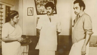 Thinkalazhcha Nalla Divasam Trailer