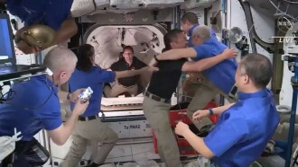 Thomas Pesquet, arrimage à l'ISS Trailer