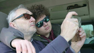 Tommy e gli altri Trailer